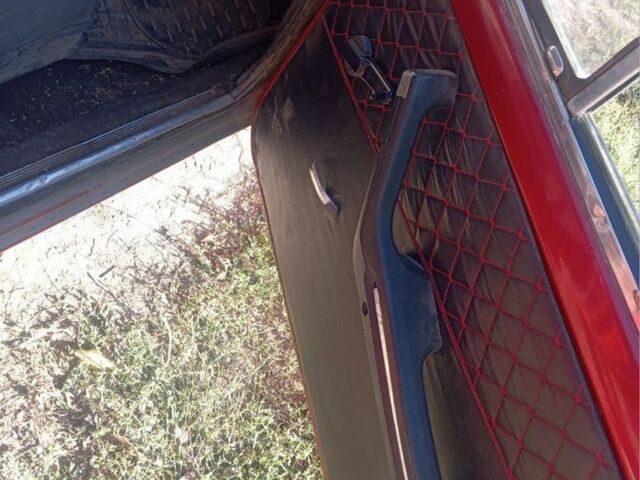 Красный ВАЗ 2106, объемом двигателя 1.3 л и пробегом 3 тыс. км за 592 $, фото 7 на Automoto.ua