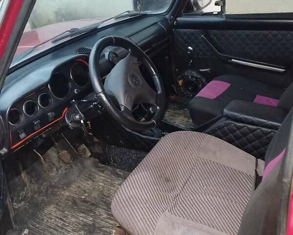 Красный ВАЗ 2106, объемом двигателя 1.6 л и пробегом 14 тыс. км за 400 $, фото 5 на Automoto.ua