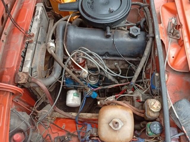 Красный ВАЗ 2106, объемом двигателя 1.5 л и пробегом 35 тыс. км за 500 $, фото 2 на Automoto.ua