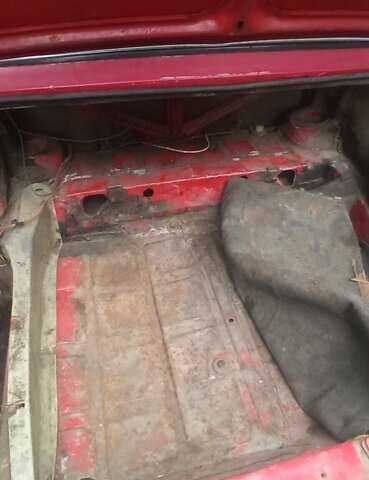 Красный ВАЗ 2106, объемом двигателя 1.3 л и пробегом 999 тыс. км за 450 $, фото 7 на Automoto.ua