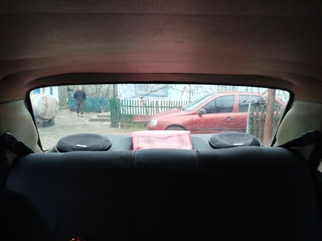 Красный ВАЗ 2106, объемом двигателя 1.3 л и пробегом 1 тыс. км за 1183 $, фото 7 на Automoto.ua