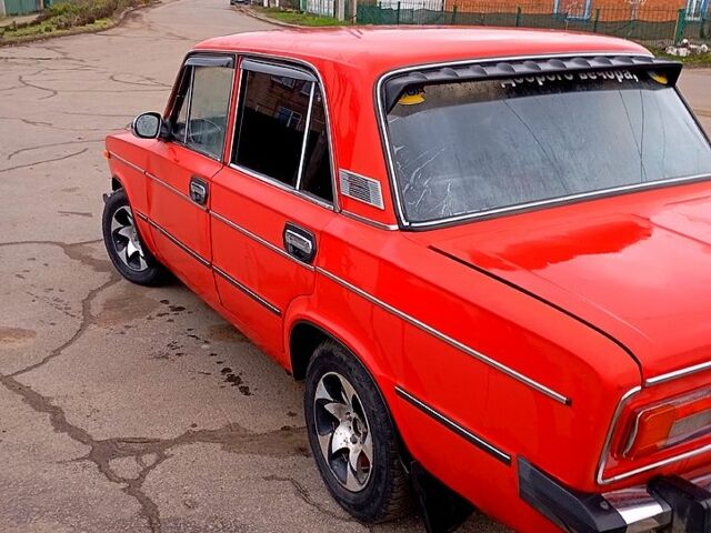 Красный ВАЗ 2106, объемом двигателя 1.5 л и пробегом 250 тыс. км за 1100 $, фото 4 на Automoto.ua