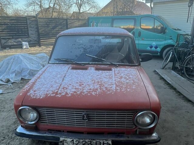 Красный ВАЗ 2106, объемом двигателя 1.2 л и пробегом 2 тыс. км за 286 $, фото 3 на Automoto.ua