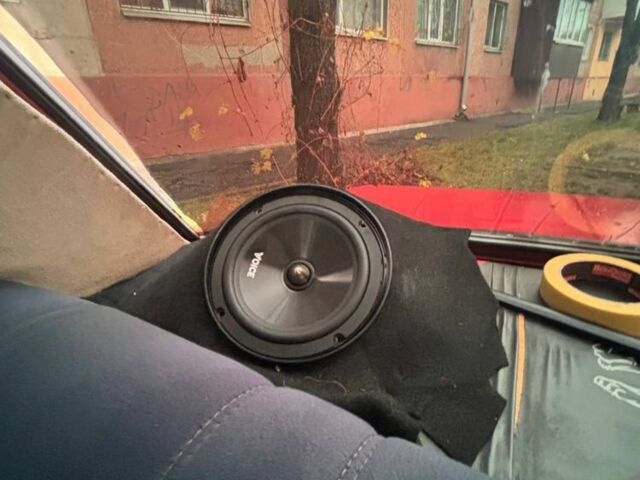 Красный ВАЗ 2106, объемом двигателя 1.3 л и пробегом 200 тыс. км за 403 $, фото 9 на Automoto.ua