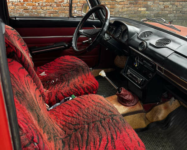 Красный ВАЗ 2106, объемом двигателя 0 л и пробегом 298 тыс. км за 900 $, фото 5 на Automoto.ua