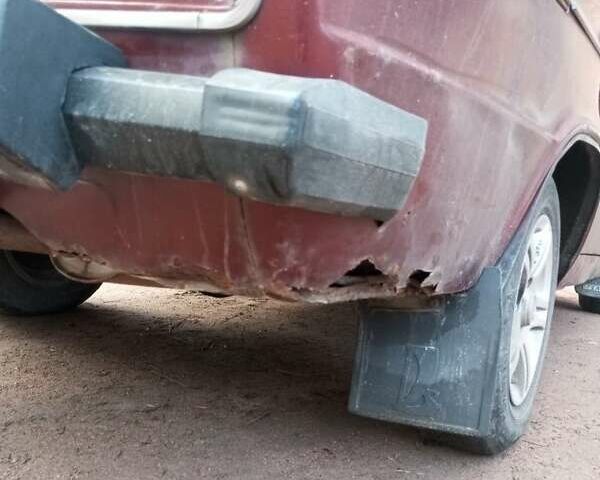 Красный ВАЗ 2106, объемом двигателя 1.3 л и пробегом 72 тыс. км за 752 $, фото 4 на Automoto.ua
