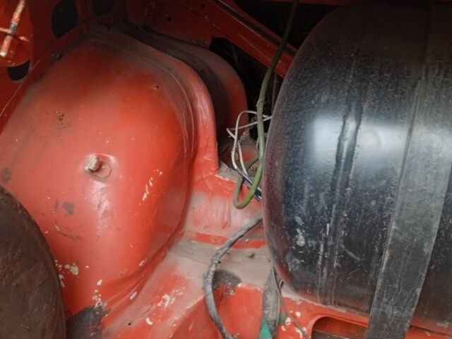 Красный ВАЗ 2106, объемом двигателя 1.5 л и пробегом 35 тыс. км за 500 $, фото 6 на Automoto.ua