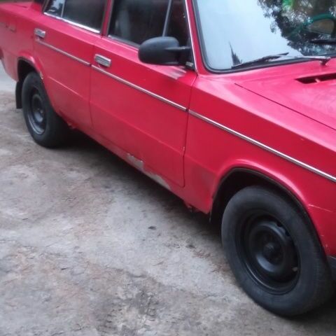 Красный ВАЗ 2106, объемом двигателя 1.3 л и пробегом 999 тыс. км за 400 $, фото 2 на Automoto.ua