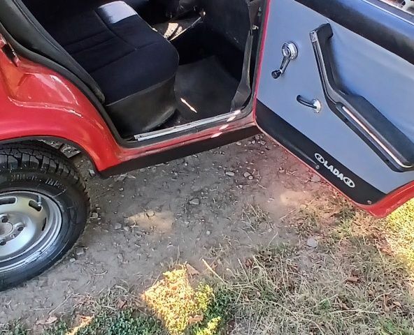 Червоний ВАЗ 2106, об'ємом двигуна 0 л та пробігом 139 тис. км за 398 $, фото 5 на Automoto.ua