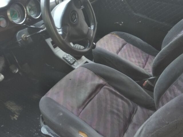 Червоний ВАЗ 2106, об'ємом двигуна 1.3 л та пробігом 769 тис. км за 450 $, фото 5 на Automoto.ua