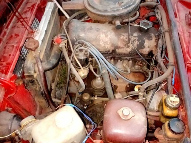 Красный ВАЗ 2106, объемом двигателя 1.5 л и пробегом 0 тыс. км за 1200 $, фото 5 на Automoto.ua