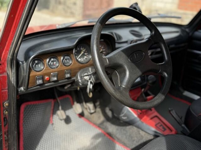 Красный ВАЗ 2106, объемом двигателя 1.5 л и пробегом 65 тыс. км за 1800 $, фото 8 на Automoto.ua