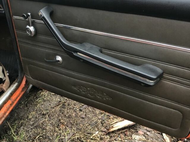 Красный ВАЗ 2106, объемом двигателя 0 л и пробегом 1 тыс. км за 473 $, фото 6 на Automoto.ua