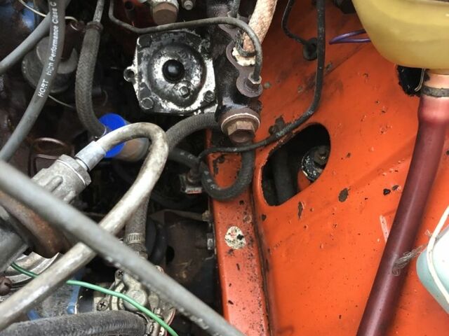 Красный ВАЗ 2106, объемом двигателя 0 л и пробегом 1 тыс. км за 473 $, фото 7 на Automoto.ua