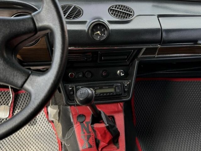 Красный ВАЗ 2106, объемом двигателя 1.5 л и пробегом 65 тыс. км за 1800 $, фото 9 на Automoto.ua