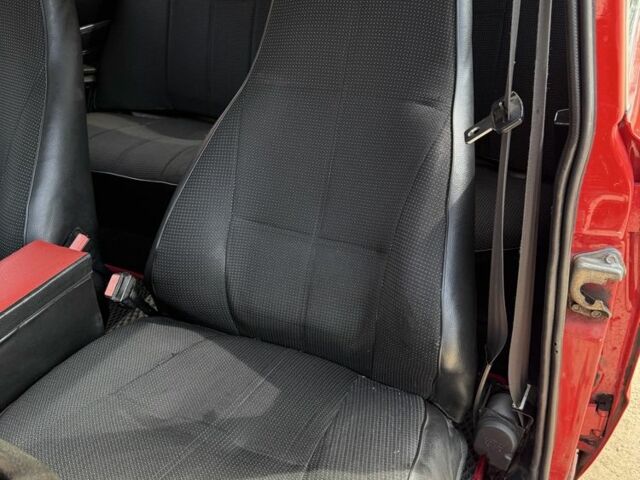 Красный ВАЗ 2106, объемом двигателя 1.5 л и пробегом 65 тыс. км за 1800 $, фото 17 на Automoto.ua