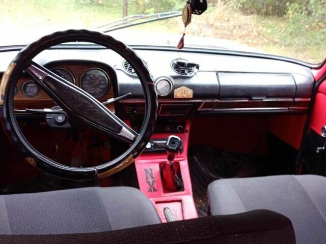 Красный ВАЗ 2106, объемом двигателя 1.6 л и пробегом 110 тыс. км за 650 $, фото 6 на Automoto.ua