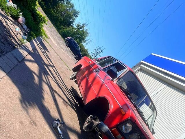 Красный ВАЗ 2106, объемом двигателя 1.6 л и пробегом 70 тыс. км за 950 $, фото 3 на Automoto.ua