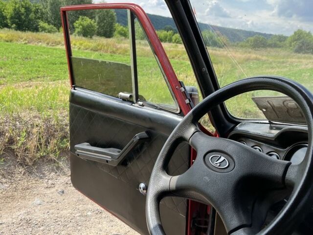 Красный ВАЗ 2106, объемом двигателя 1.5 л и пробегом 59 тыс. км за 601 $, фото 4 на Automoto.ua