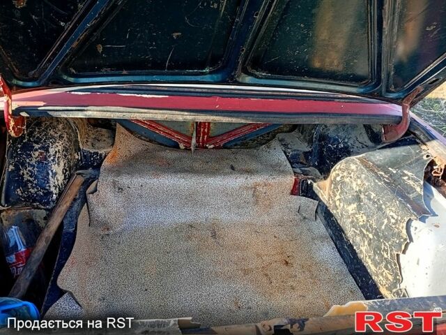 Красный ВАЗ 2106, объемом двигателя 1.3 л и пробегом 270 тыс. км за 499 $, фото 6 на Automoto.ua