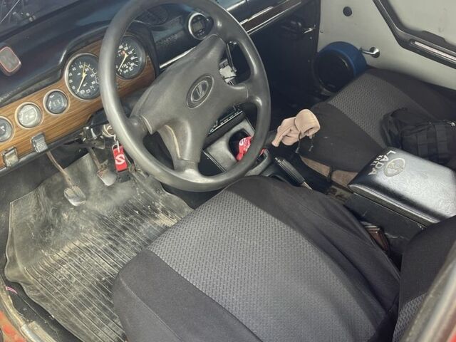 Червоний ВАЗ 2106, об'ємом двигуна 1.6 л та пробігом 180 тис. км за 710 $, фото 7 на Automoto.ua