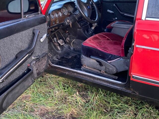 Красный ВАЗ 2106, объемом двигателя 0 л и пробегом 80 тыс. км за 512 $, фото 2 на Automoto.ua