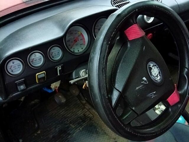 Красный ВАЗ 2106, объемом двигателя 1.6 л и пробегом 160 тыс. км за 600 $, фото 1 на Automoto.ua