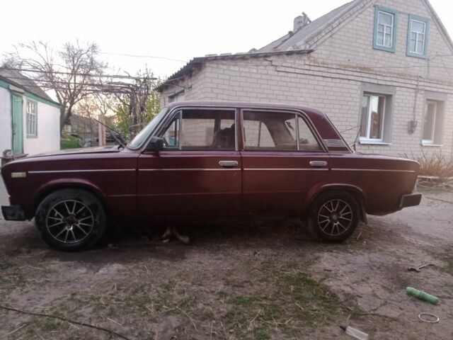 Красный ВАЗ 2106, объемом двигателя 1.3 л и пробегом 100 тыс. км за 628 $, фото 4 на Automoto.ua