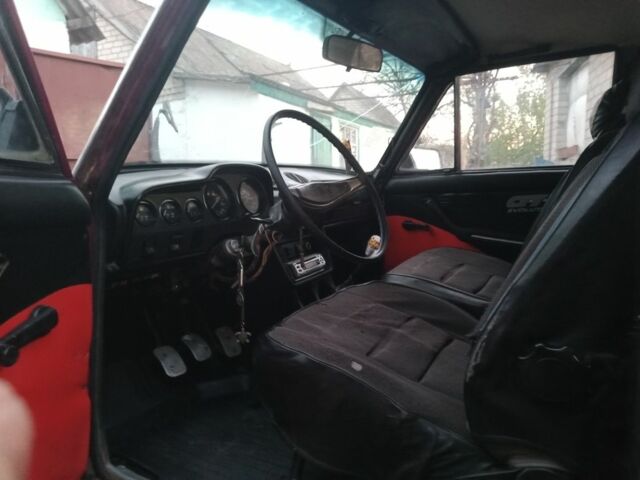 Красный ВАЗ 2106, объемом двигателя 1.3 л и пробегом 100 тыс. км за 628 $, фото 2 на Automoto.ua