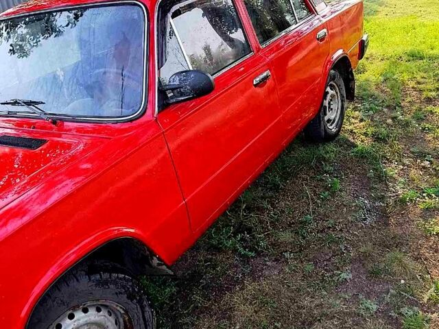 Красный ВАЗ 2106, объемом двигателя 1.5 л и пробегом 0 тыс. км за 800 $, фото 3 на Automoto.ua
