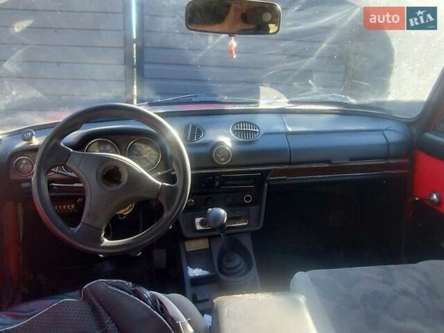 Красный ВАЗ 2106, объемом двигателя 1 л и пробегом 64 тыс. км за 574 $, фото 5 на Automoto.ua