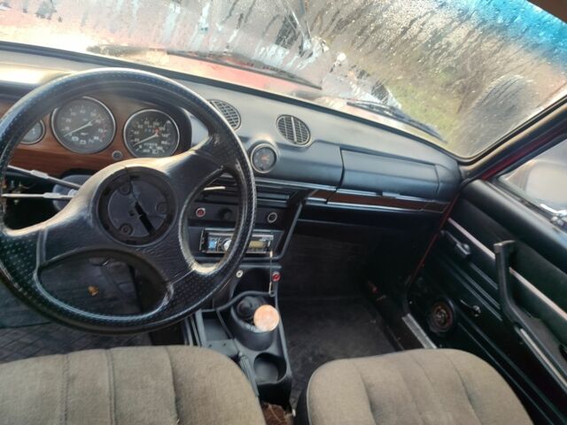 Красный ВАЗ 2106, объемом двигателя 1 л и пробегом 99 тыс. км за 378 $, фото 3 на Automoto.ua