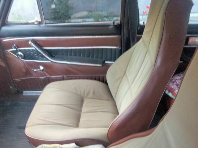 Красный ВАЗ 2106, объемом двигателя 0 л и пробегом 44 тыс. км за 712 $, фото 1 на Automoto.ua