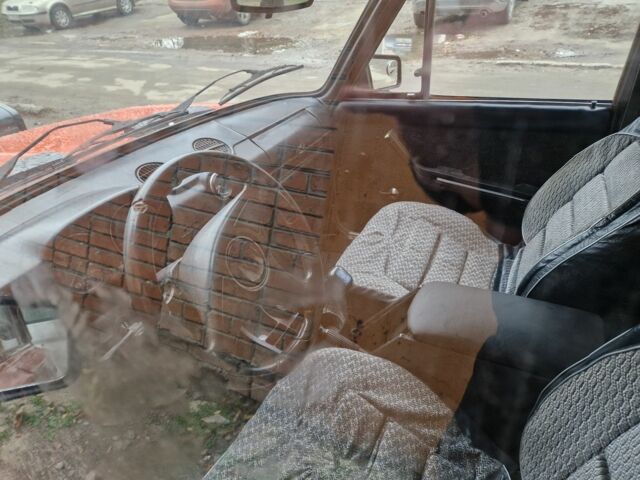 Красный ВАЗ 2106, объемом двигателя 1 л и пробегом 97 тыс. км за 950 $, фото 6 на Automoto.ua