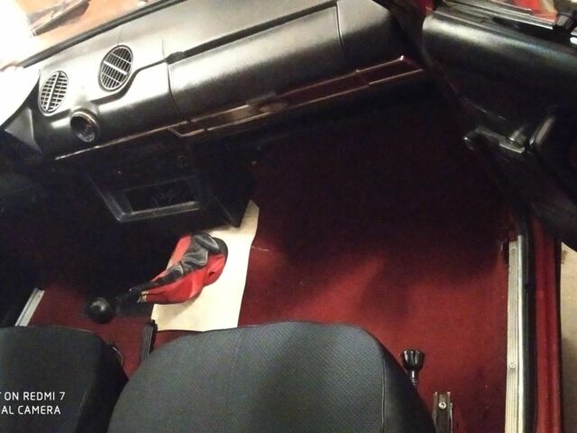 ВАЗ 2106 1990 в Днепре (Днепропетровске) на Automoto.ua Красный ВАЗ 2106, объемом двигателя 1.3 л и пробегом 126 тыс. км за 750 $, фото 7 на Automoto.ua