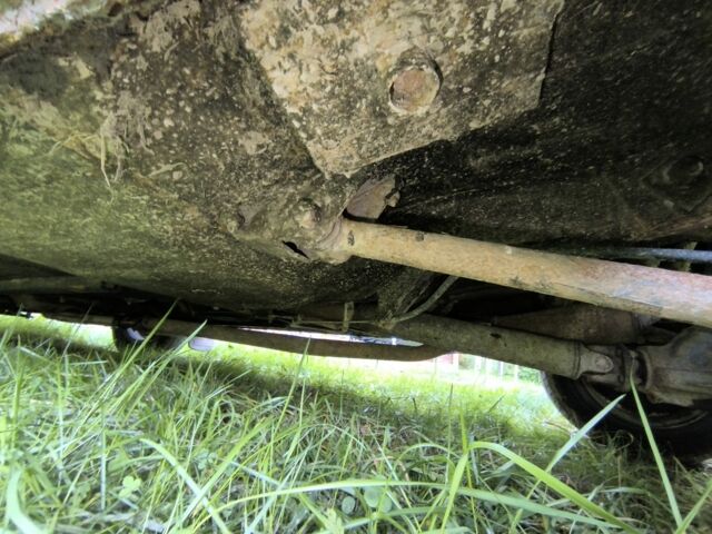 Красный ВАЗ 2106, объемом двигателя 1.3 л и пробегом 64 тыс. км за 312 $, фото 5 на Automoto.ua