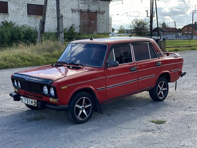 Красный ВАЗ 2106, объемом двигателя 1.3 л и пробегом 220 тыс. км за 750 $, фото 2 на Automoto.ua