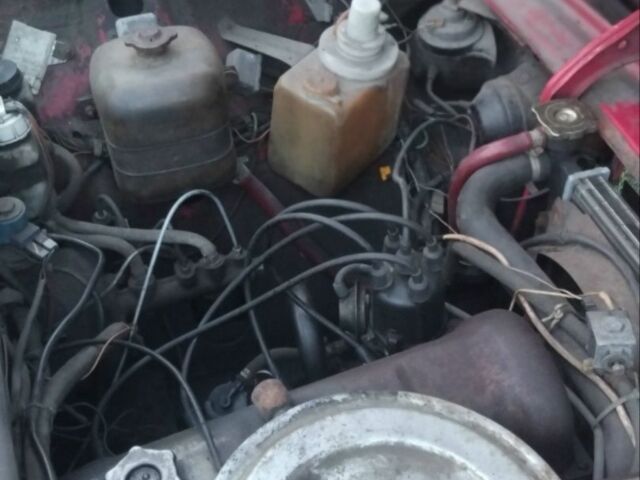 Красный ВАЗ 2106, объемом двигателя 0 л и пробегом 111 тыс. км за 358 $, фото 4 на Automoto.ua