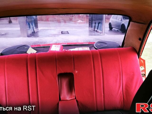 Красный ВАЗ 2106, объемом двигателя 1.3 л и пробегом 85 тыс. км за 1300 $, фото 3 на Automoto.ua