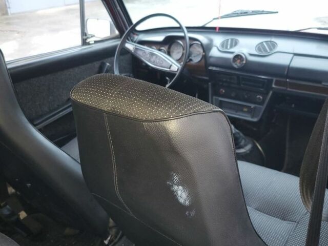 Красный ВАЗ 2106, объемом двигателя 0 л и пробегом 28 тыс. км за 900 $, фото 11 на Automoto.ua