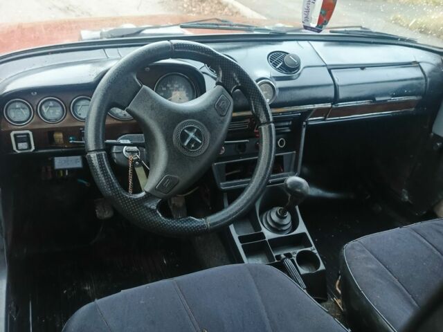 Красный ВАЗ 2106, объемом двигателя 1 л и пробегом 1 тыс. км за 369 $, фото 12 на Automoto.ua