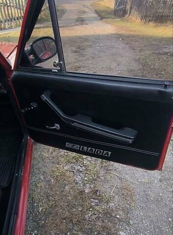 Красный ВАЗ 2106, объемом двигателя 1.29 л и пробегом 1 тыс. км за 1200 $, фото 5 на Automoto.ua