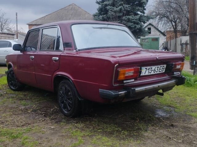 Красный ВАЗ 2106, объемом двигателя 2 л и пробегом 200 тыс. км за 758 $, фото 4 на Automoto.ua