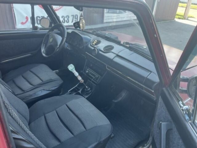 Красный ВАЗ 2106, объемом двигателя 1.3 л и пробегом 220 тыс. км за 520 $, фото 2 на Automoto.ua