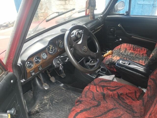 Красный ВАЗ 2106, объемом двигателя 1 л и пробегом 250 тыс. км за 528 $, фото 1 на Automoto.ua