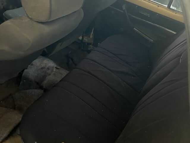 Красный ВАЗ 2106, объемом двигателя 0 л и пробегом 40 тыс. км за 262 $, фото 7 на Automoto.ua