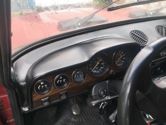 Красный ВАЗ 2106, объемом двигателя 1 л и пробегом 250 тыс. км за 528 $, фото 2 на Automoto.ua