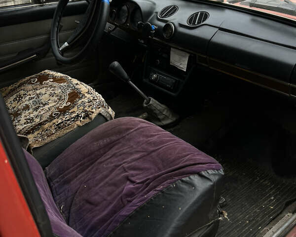 Красный ВАЗ 2106, объемом двигателя 1.6 л и пробегом 53 тыс. км за 850 $, фото 8 на Automoto.ua