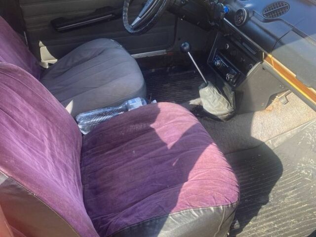 Красный ВАЗ 2106, объемом двигателя 0 л и пробегом 57 тыс. км за 999 $, фото 3 на Automoto.ua