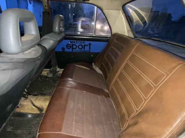 Червоний ВАЗ 2106, об'ємом двигуна 1.5 л та пробігом 37 тис. км за 355 $, фото 5 на Automoto.ua